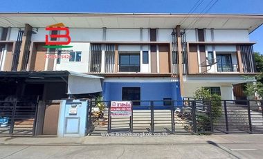 出售 4 卧室 联排别墅 在 Lam Luk Ka, Pathum Thani