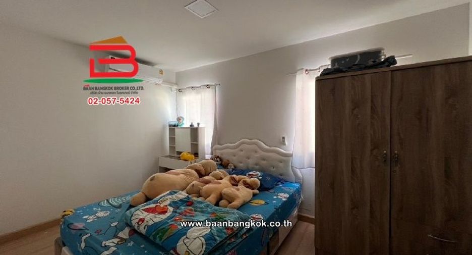 For sale 2 bedrooms townhouse in Mueang Pathum Thani, Pathum Thani
