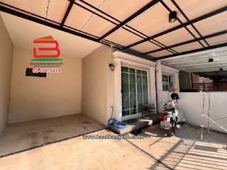 For sale 2 bedrooms townhouse in Mueang Pathum Thani, Pathum Thani