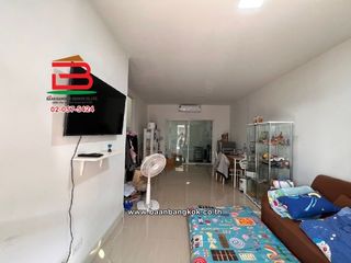 For sale 2 bedrooms townhouse in Mueang Pathum Thani, Pathum Thani