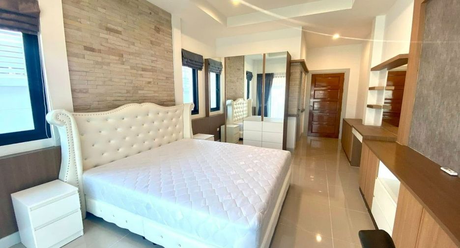 Haus zur Miete mit 3 Zimmer in Bang Lamung, Chonburi