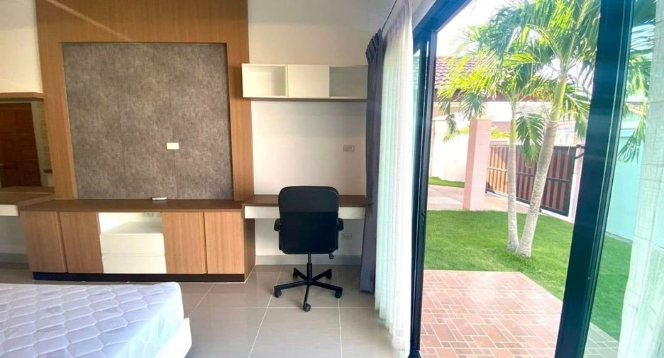 Haus zur Miete mit 3 Zimmer in Bang Lamung, Chonburi