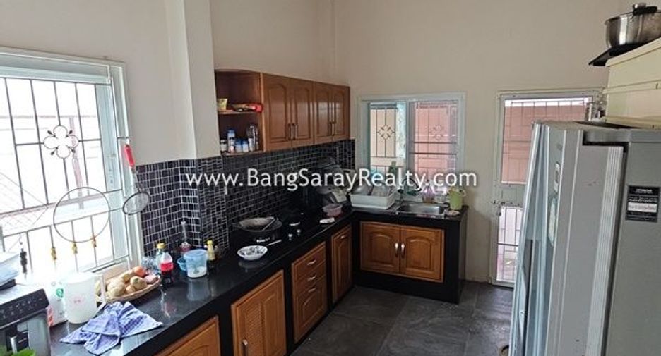 For sale 3 ベッドルーム house in Sattahip, Chonburi