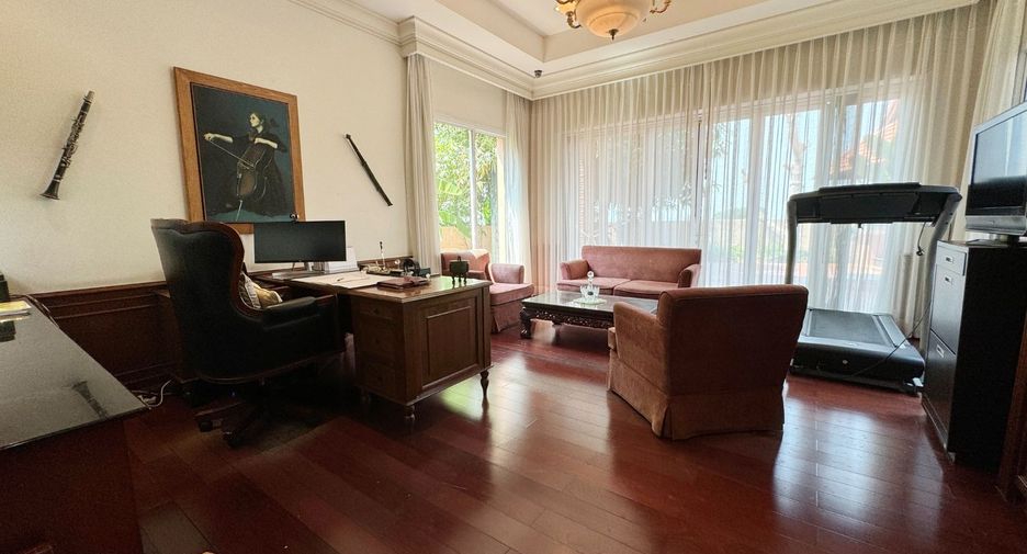 Villa zum Kauf mit 4 Zimmer in Bang Lamung, Chonburi