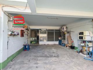 For sale 2 bedrooms townhouse in Wang Thonglang, Bangkok