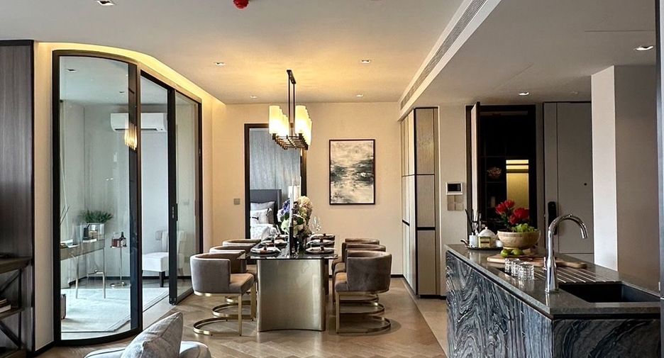 For rent 2 bed condo in Watthana, Bangkok