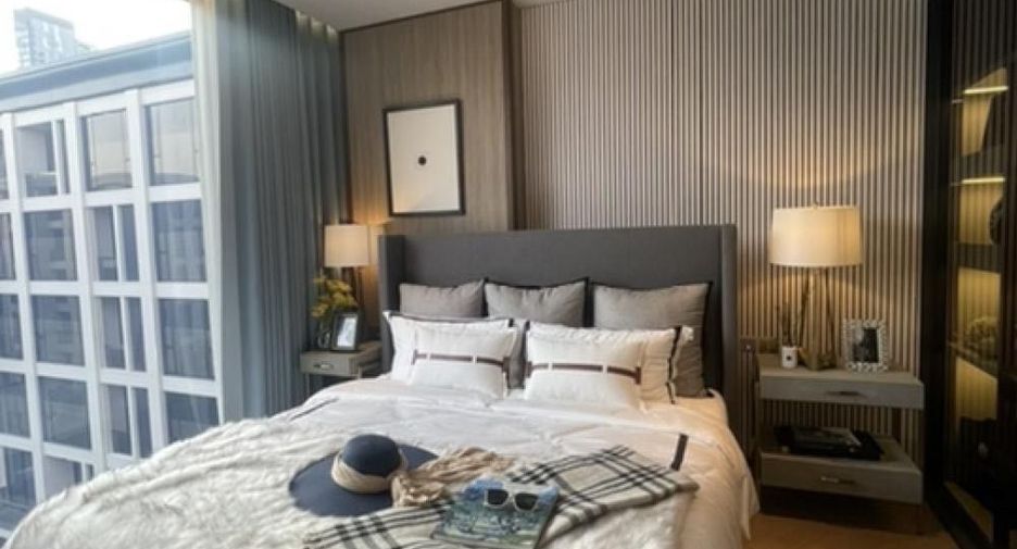 For rent 2 bed condo in Watthana, Bangkok