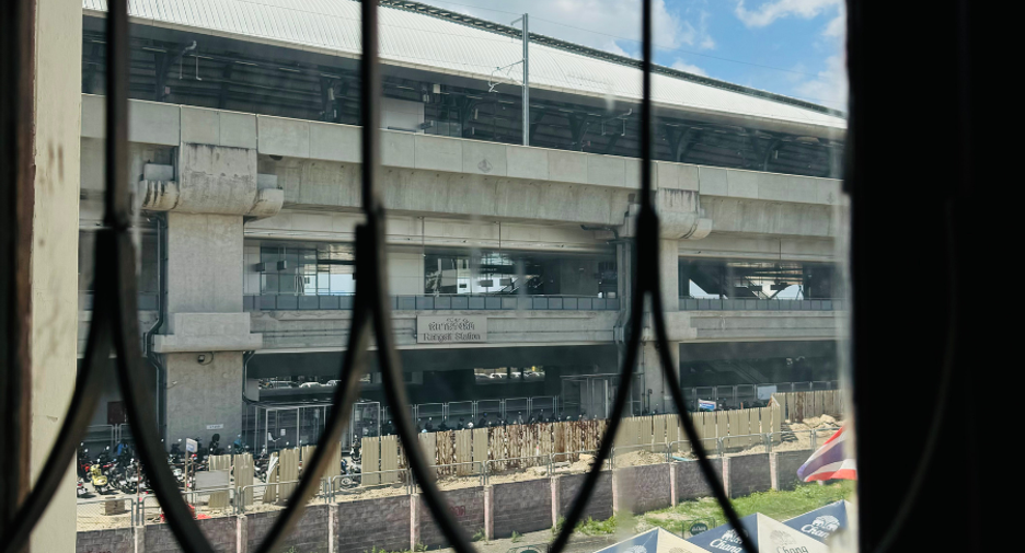 出售 10 卧室 商业空间 在 Thanyaburi, Pathum Thani