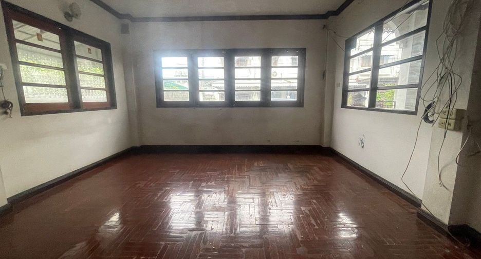 For sale studio house in Bang Sue, Bangkok