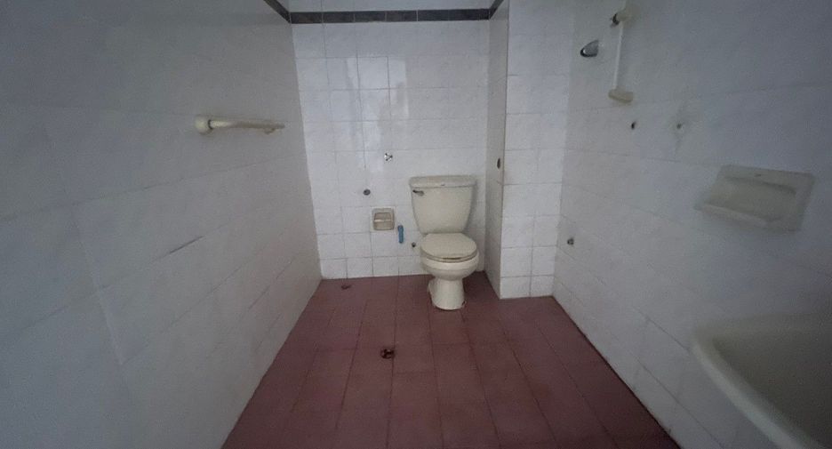 For sale studio house in Bang Sue, Bangkok