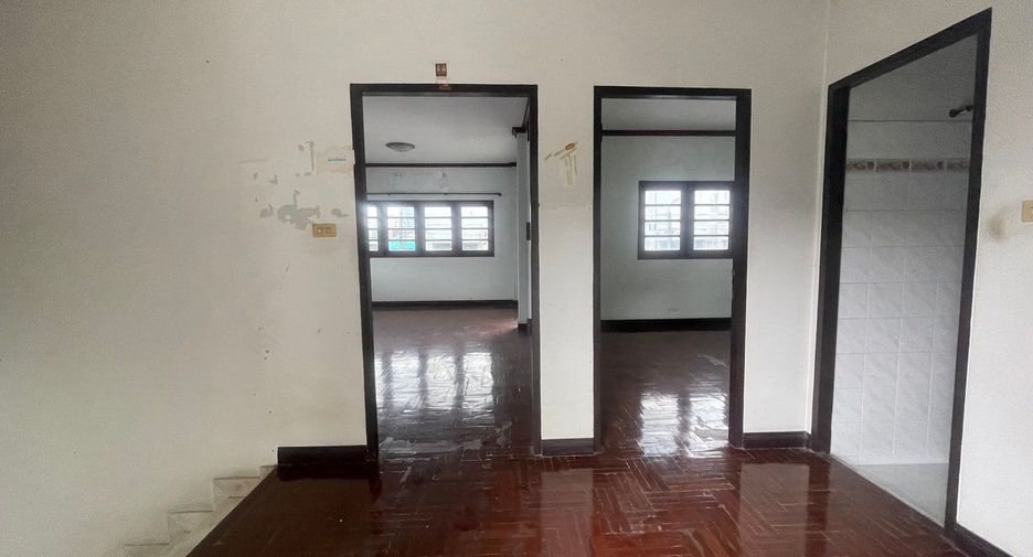 For sale studio house in Bang Sue, Bangkok