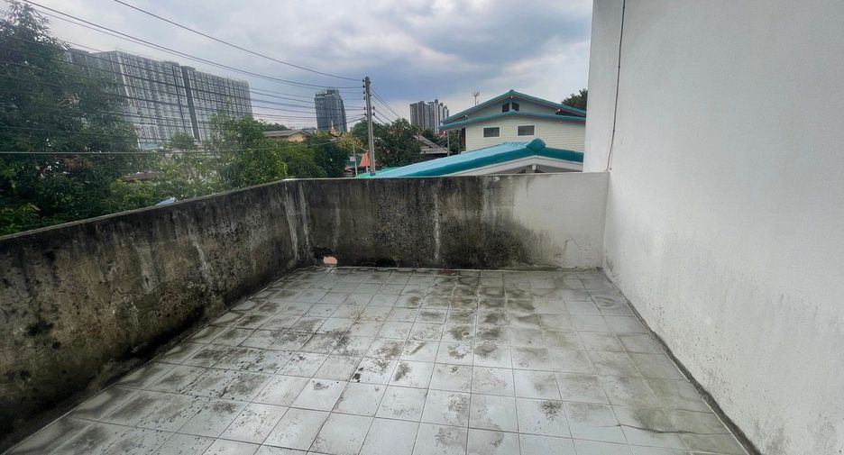 For sale studio house in Bang Sue, Bangkok