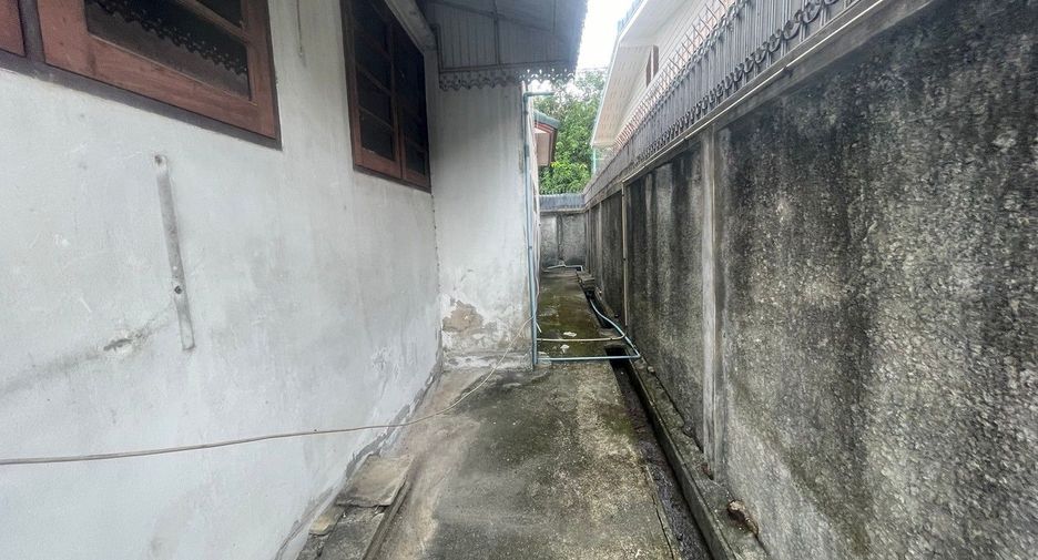 For sale studio house in Bang Sue, Bangkok