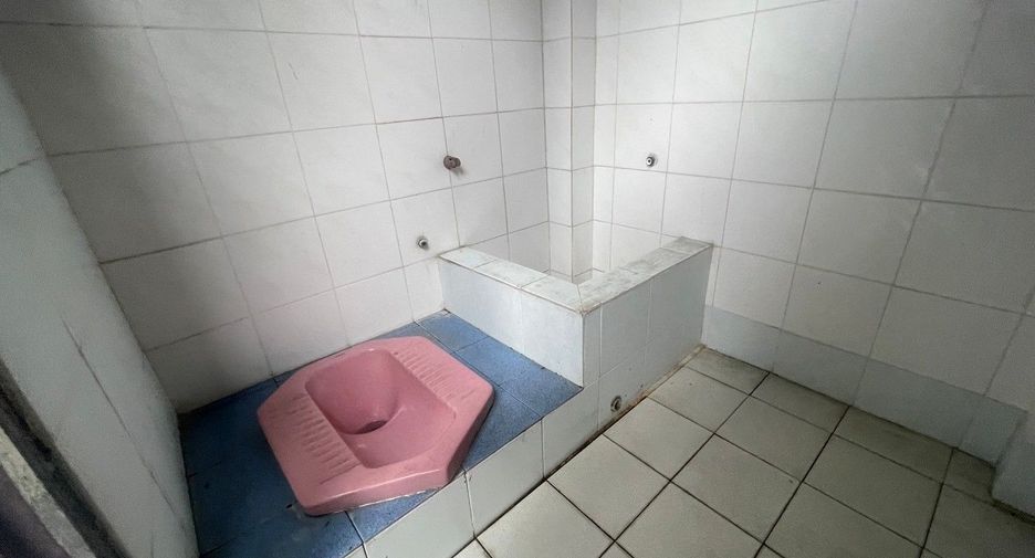 For sale studio house in Bang Sue, Bangkok