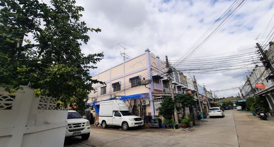 For sale studio house in Bang Sue, Bangkok
