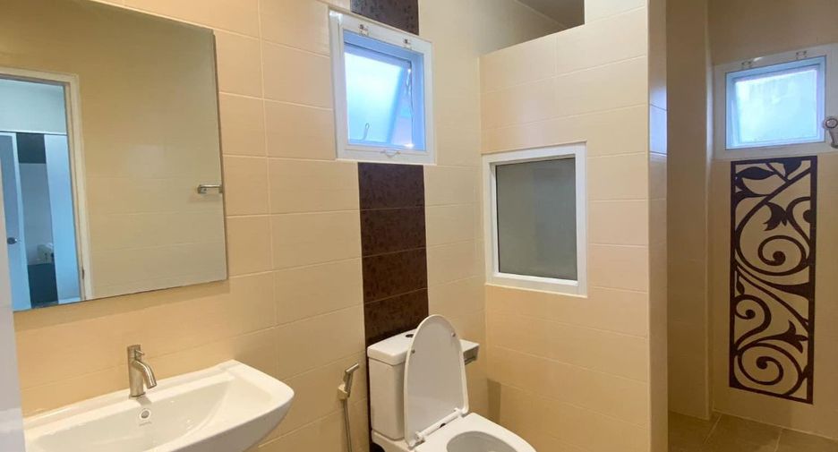For sale 4 bedrooms house in Hang Dong, Chiang Mai