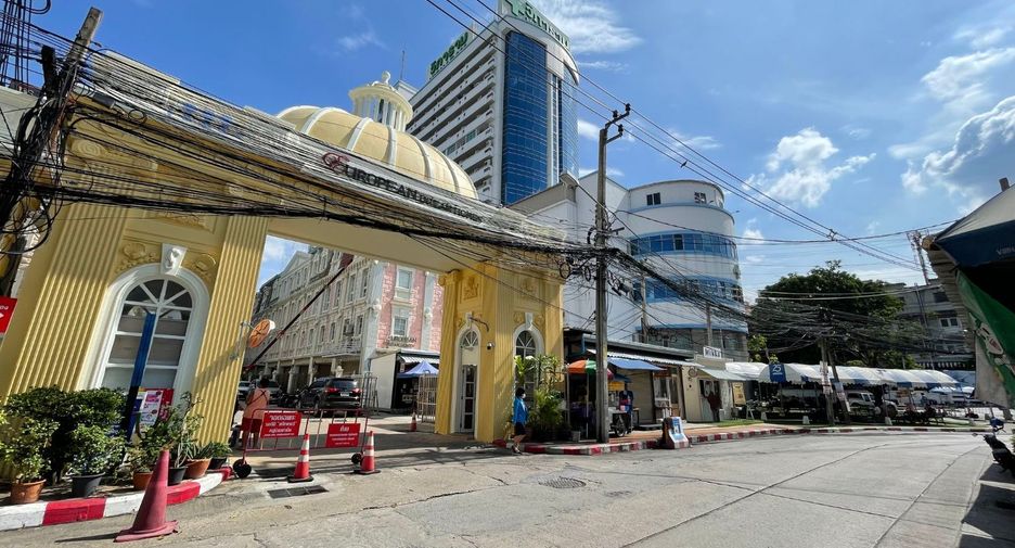For sale studio townhouse in Suan Luang, Bangkok