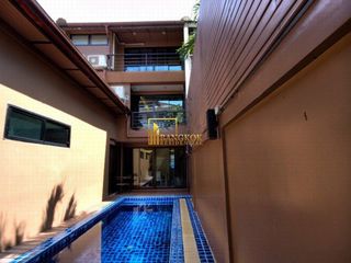 Reihenhaus zur Miete mit 4 Zimmer in Khlong Toei, Bangkok