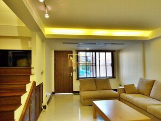 Reihenhaus zur Miete mit 4 Zimmer in Khlong Toei, Bangkok