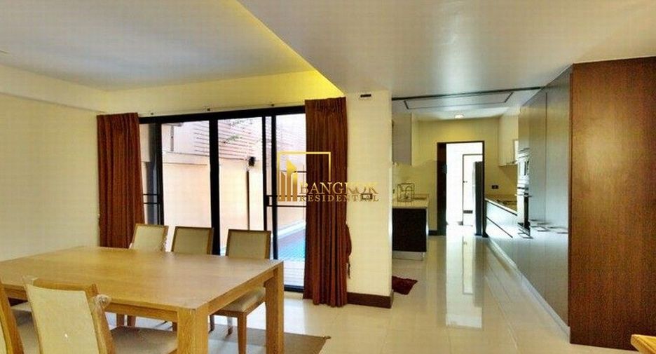 Reihenhaus zur Miete mit 4 Zimmer in Khlong Toei, Bangkok