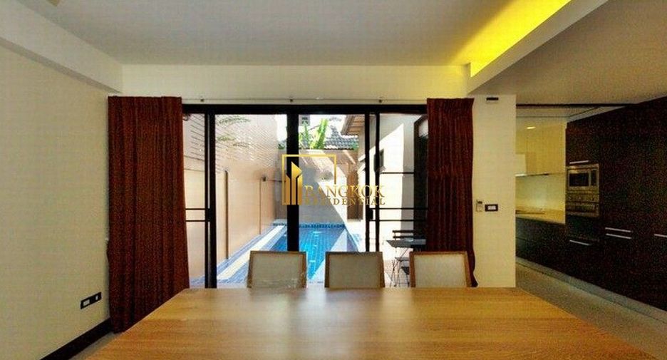 Reihenhaus zur Miete mit 4 Zimmer in Khlong Toei, Bangkok