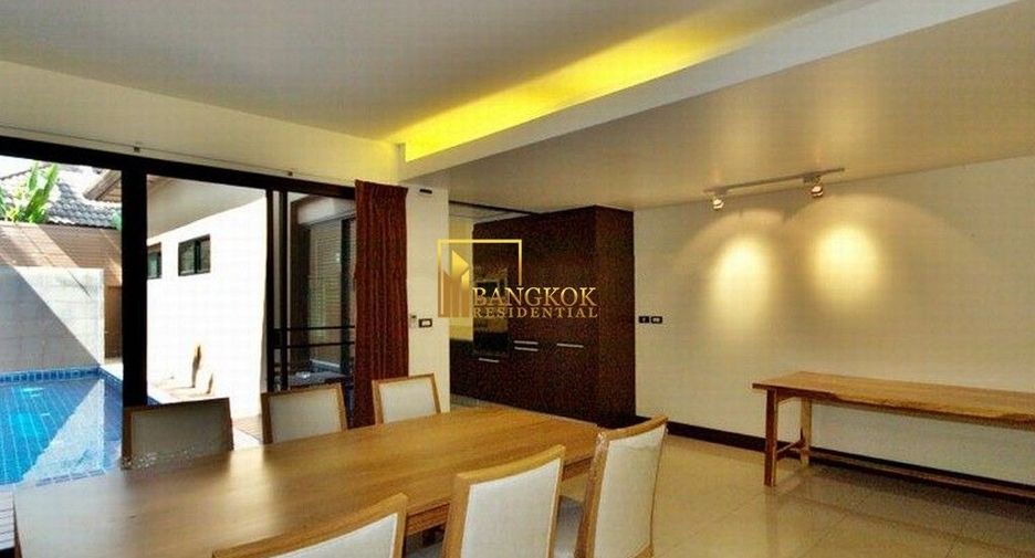 Reihenhaus zur Miete mit 4 Zimmer in Khlong Toei, Bangkok