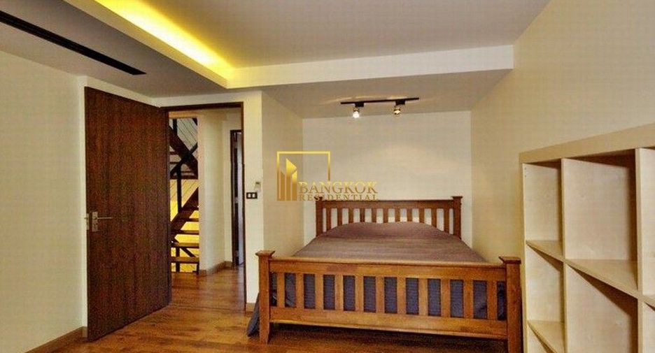 Reihenhaus zur Miete mit 4 Zimmer in Khlong Toei, Bangkok