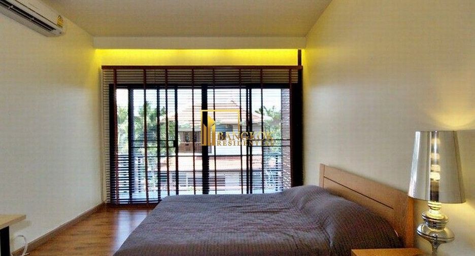 Reihenhaus zur Miete mit 4 Zimmer in Khlong Toei, Bangkok