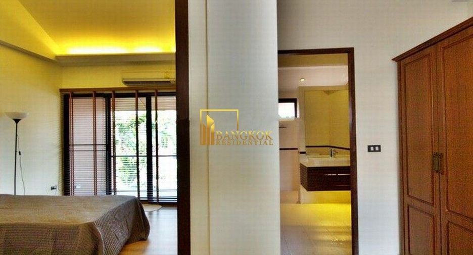 Reihenhaus zur Miete mit 4 Zimmer in Khlong Toei, Bangkok