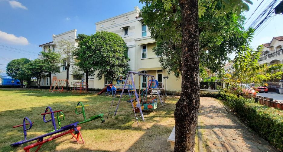 For sale スタジオ townhouse in Bang Kapi, Bangkok
