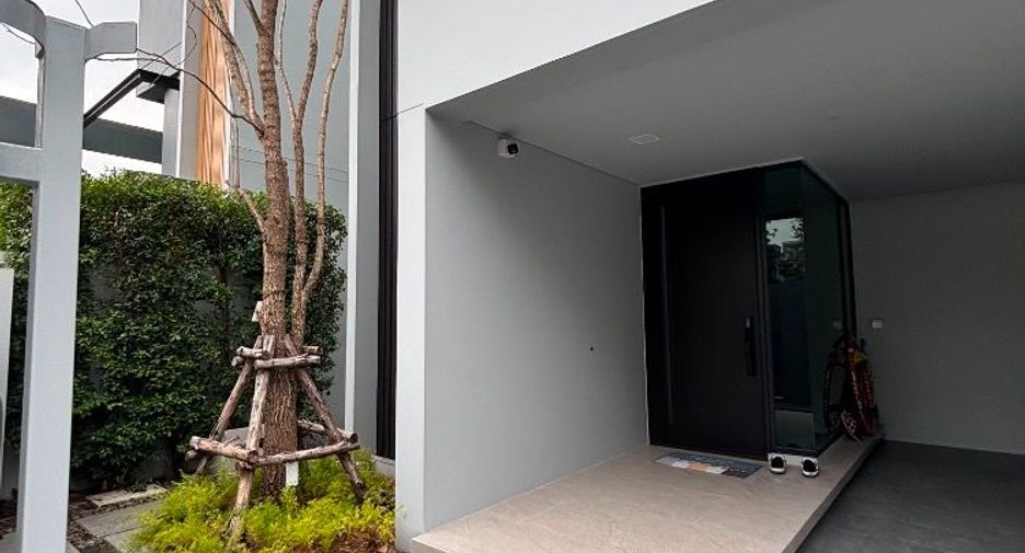 For rent 4 bedrooms house in Bang Phli, Samut Prakan