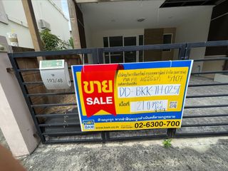 For sale studio townhouse in Saphan Sung, Bangkok