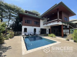 For rent 4 bedrooms villa in Mueang Phuket, Phuket