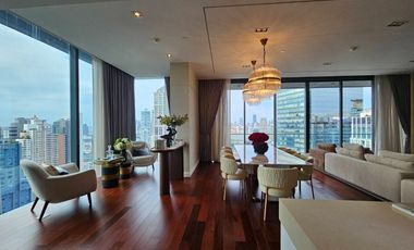 For rent 3 bedrooms condo in Khlong Toei, Bangkok