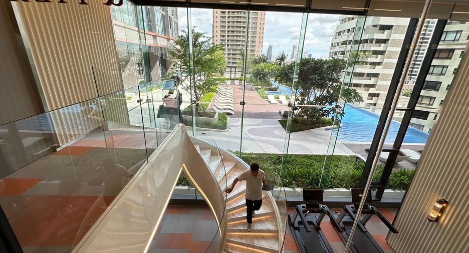 ให้เช่า 3 ห้องนอน คอนโด ใน สาทร, กรุงเทพฯ