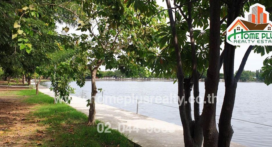 For sale 3 bedrooms house in Mueang Pathum Thani, Pathum Thani