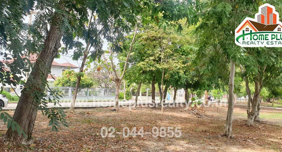 For sale 3 bedrooms house in Mueang Pathum Thani, Pathum Thani
