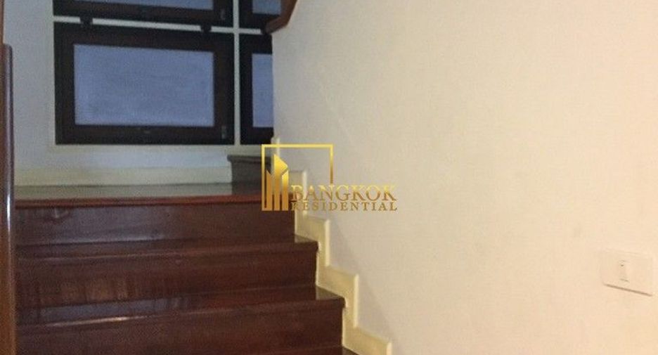 Reihenhaus zur Miete mit 3 Zimmer in Watthana, Bangkok