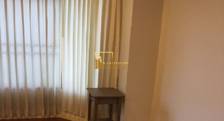 Reihenhaus zur Miete mit 3 Zimmer in Watthana, Bangkok