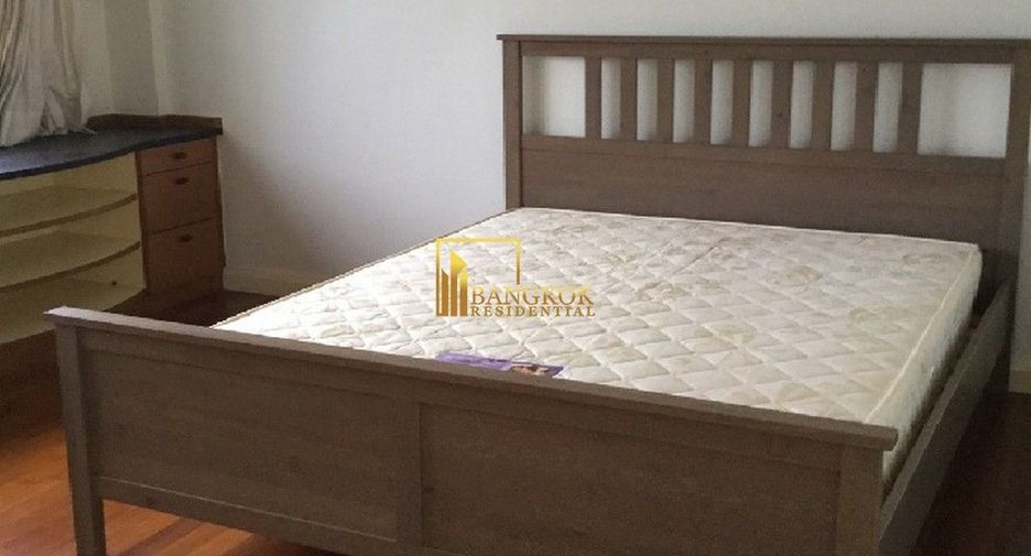 Reihenhaus zur Miete mit 3 Zimmer in Watthana, Bangkok