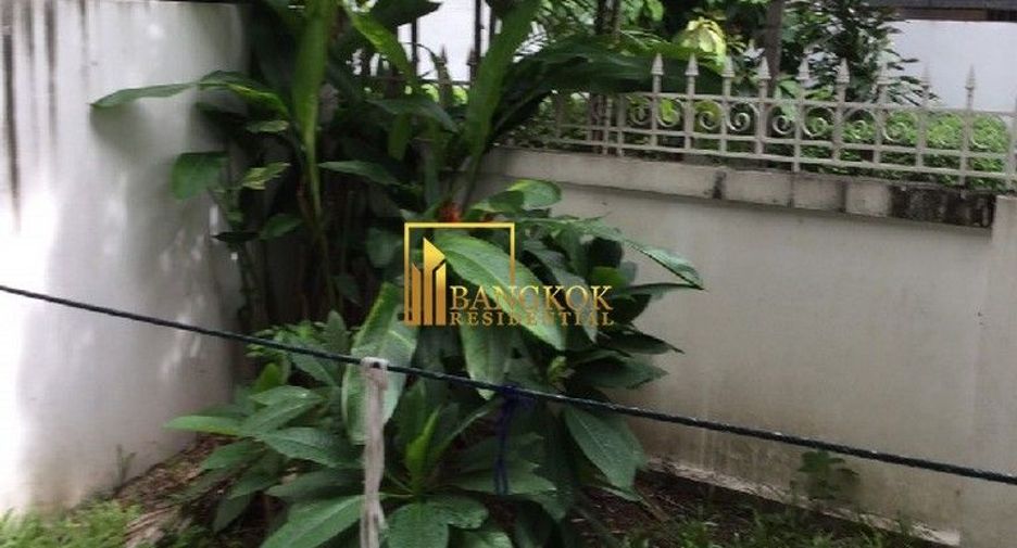 Reihenhaus zur Miete mit 3 Zimmer in Watthana, Bangkok