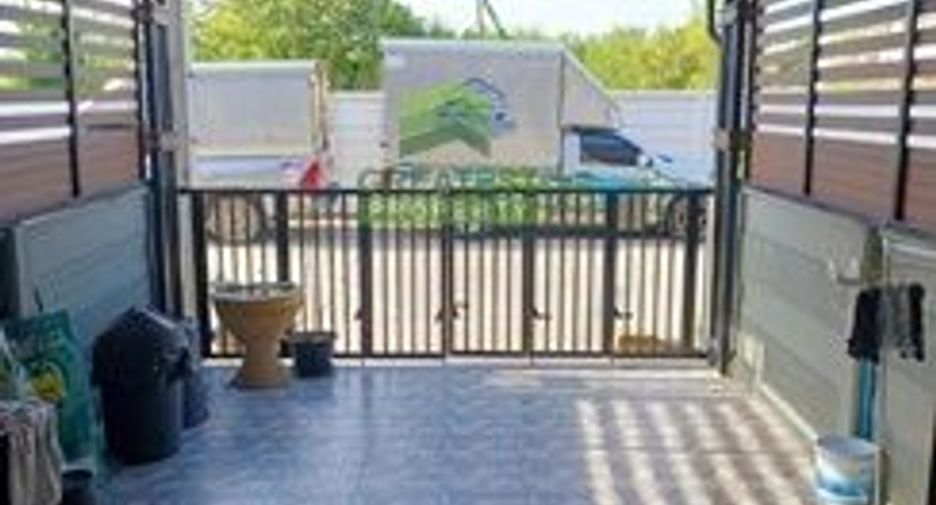 For sale 3 bedrooms townhouse in Lat Lum Kaeo, Pathum Thani