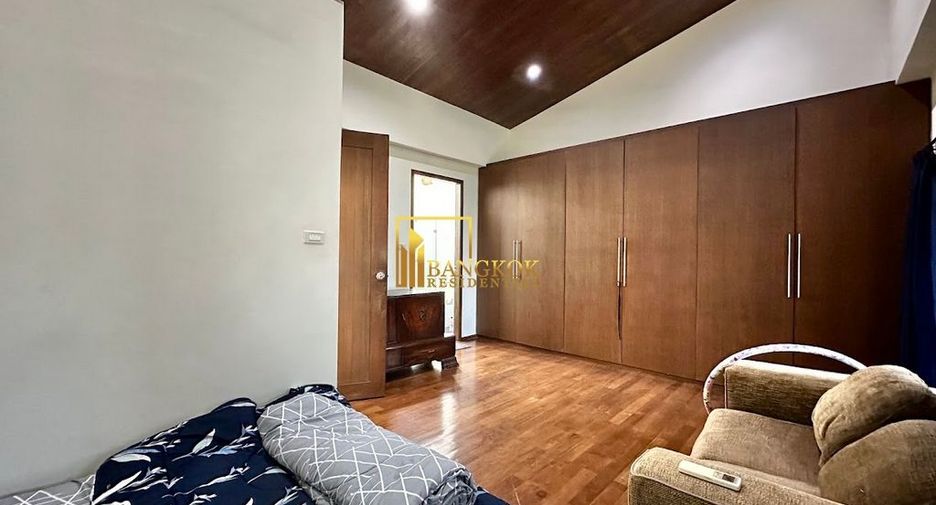 Reihenhaus zur Miete mit 4 Zimmer in Watthana, Bangkok