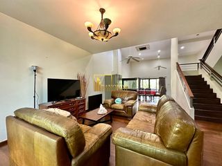 For rent 4 bedrooms townhouse in Watthana, Bangkok