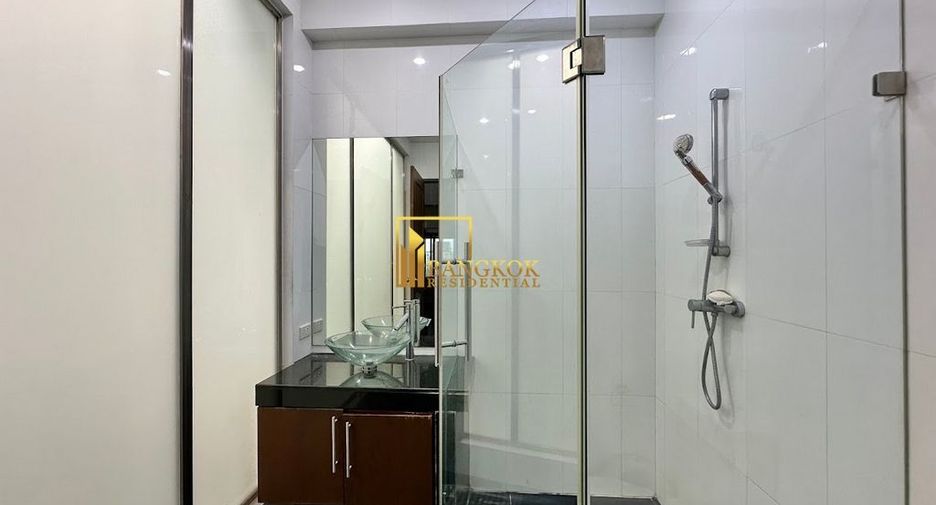 Reihenhaus zur Miete mit 4 Zimmer in Watthana, Bangkok