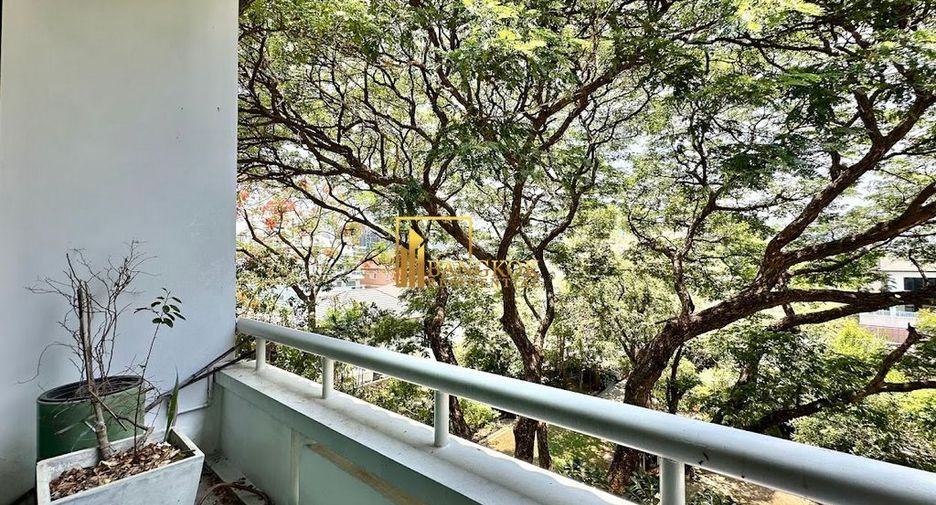 Reihenhaus zur Miete mit 4 Zimmer in Watthana, Bangkok