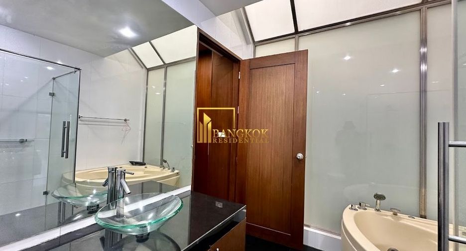 Reihenhaus zur Miete mit 4 Zimmer in Watthana, Bangkok