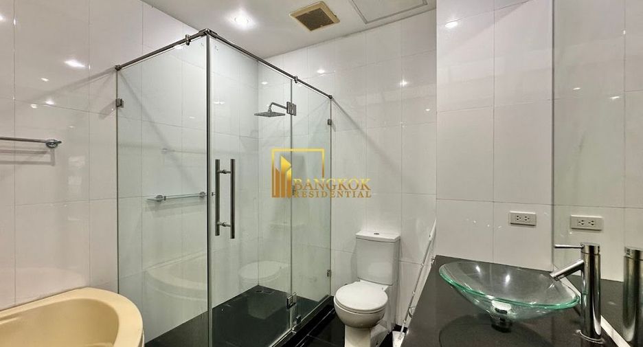 Reihenhaus zur Miete mit 4 Zimmer in Watthana, Bangkok