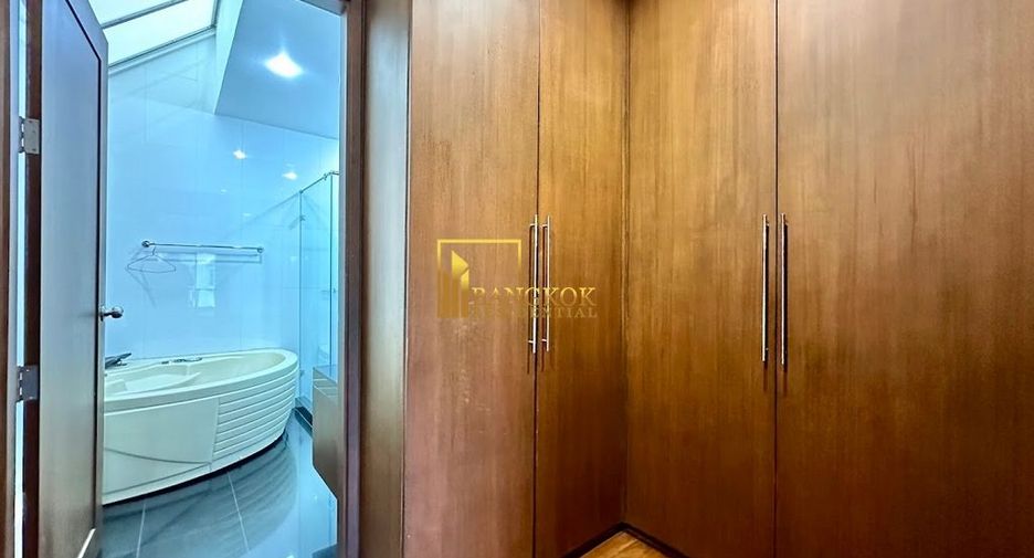 Reihenhaus zur Miete mit 4 Zimmer in Watthana, Bangkok