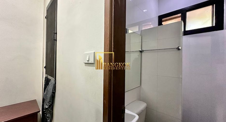 Reihenhaus zur Miete mit 4 Zimmer in Watthana, Bangkok